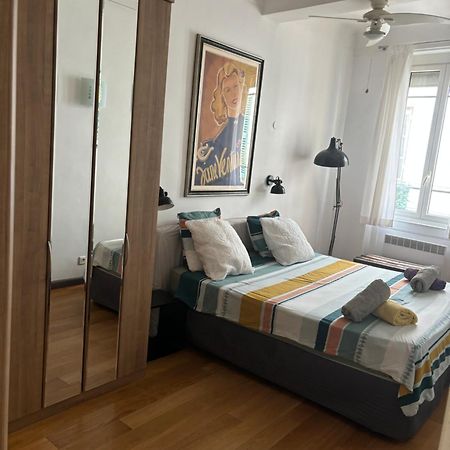 2 Bedroom Funky Apartment In The Heart Of The Old Town Of Antibes Zewnętrze zdjęcie
