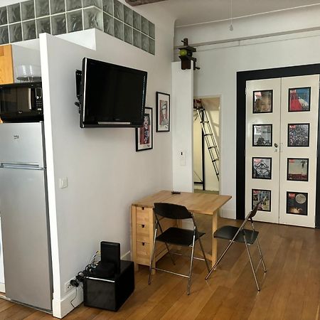 2 Bedroom Funky Apartment In The Heart Of The Old Town Of Antibes Zewnętrze zdjęcie