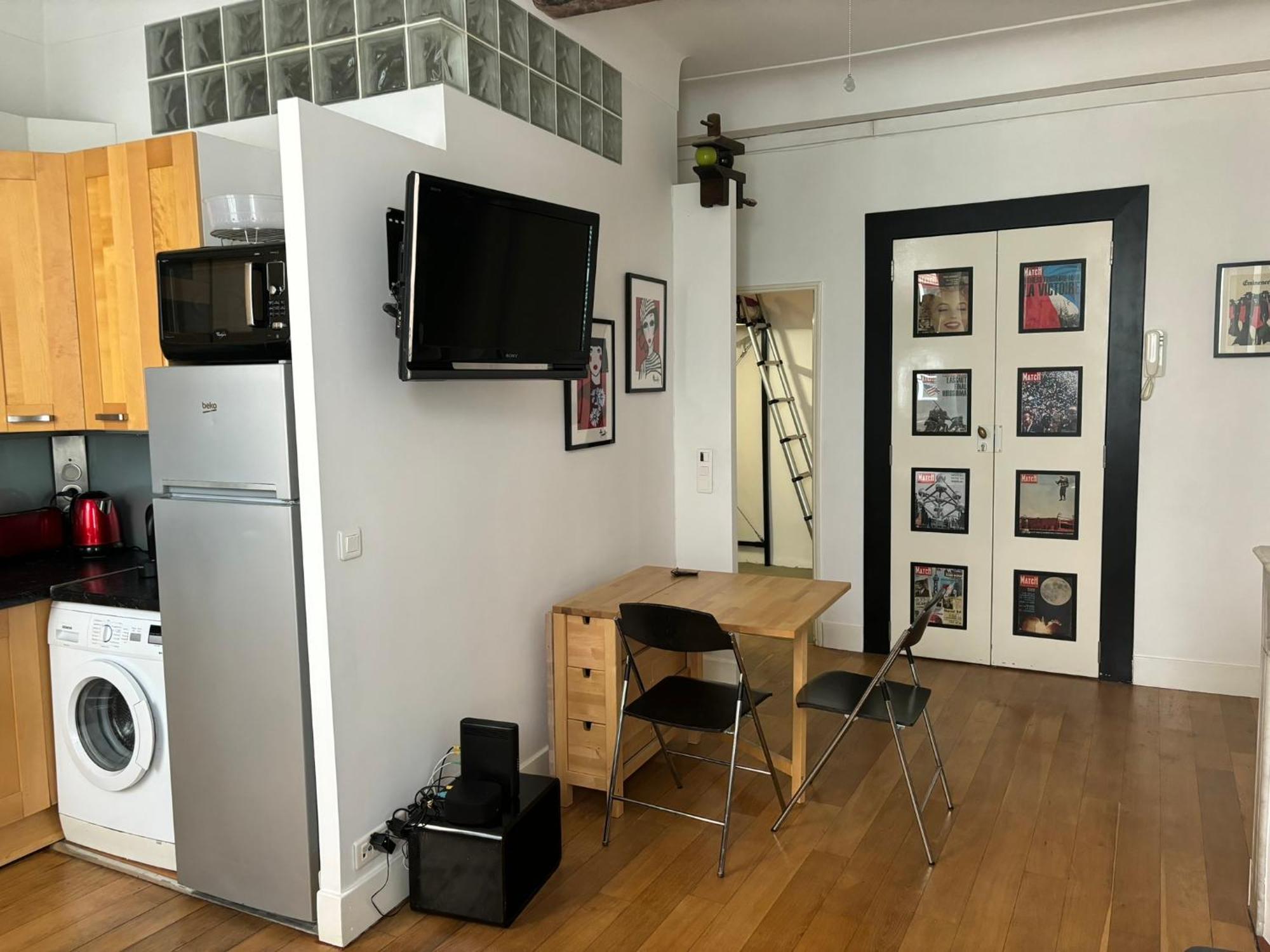 2 Bedroom Funky Apartment In The Heart Of The Old Town Of Antibes Zewnętrze zdjęcie