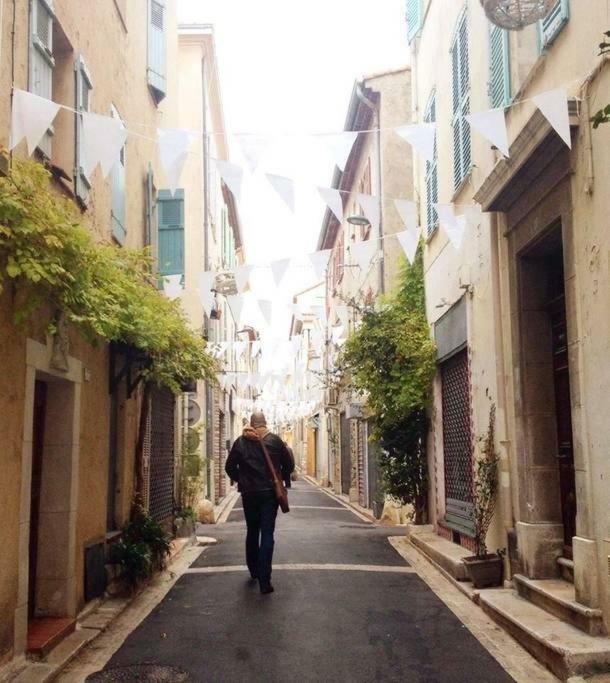 2 Bedroom Funky Apartment In The Heart Of The Old Town Of Antibes Zewnętrze zdjęcie